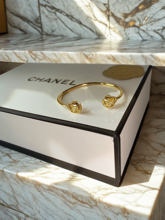 Bracelete Open Cuff Fancy Yellow - Banho de Ouro 18k.